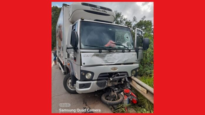 BR-356: pedra lançada por caminhão atinge motorista e causa morte de motociclista em Ouro Preto