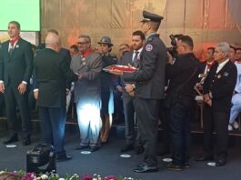 Professor de Itabirito Ivacy Simões recebe a Medalha da Inconfidência em Ouro Preto Professor de Itabirito Ivacy Simões recebe a Medalha da Inconfidência em Ouro Preto