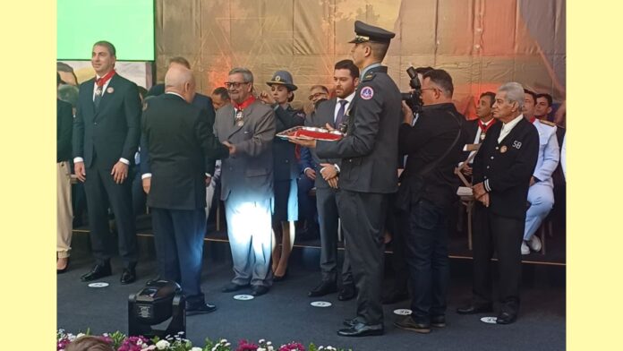 Professor de Itabirito Ivacy Simões recebe a Medalha da Inconfidência em Ouro Preto