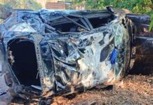 Carro que capotou na BR-356, Serra da Santa, Itabirito: inabilitado nega bafômetro e é conduzido pela PMRv Carro que capotou na BR-356, Serra da Santa, Itabirito: inabilitado nega bafômetro e é conduzido pela PMRv