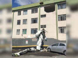 Avião, que transportava 5 pessoas, cai e bate em prédio em Belo Horizonte; 2 mortes confirmadas Avião, que transportava 5 pessoas, cai e bate em prédio em Belo Horizonte; 2 mortes confirmadas