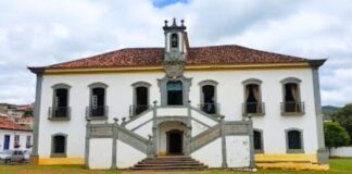 Câmara de Mariana faz campanha para arrecadar itens de higiene para mulheres em situação de rua Câmara de Mariana faz campanha para arrecadar itens de higiene para mulheres em situação de rua