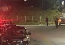 Itabirito: acidente entre moto e carro deixa mulher ferida no Matozinhos Itabirito: acidente entre moto e carro deixa mulher ferida no Matozinhos