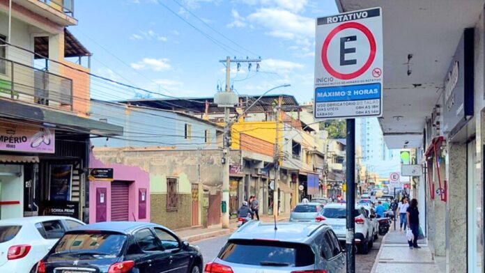 Itabirito adota novo aplicativo para estacionamento rotativo; cobrança começa em 1º/6