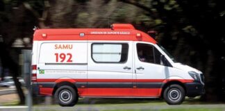 Itabirito: homem de 65 anos cai de escada, fica inconsciente e é socorrido com urgência pelo Samu Itabirito: homem de 65 anos cai de escada, fica inconsciente e é socorrido com urgência pelo Samu