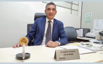 Juiz Doutor Antônio deixará a Comarca de Itabirito Juiz Doutor Antônio deixará a Comarca de Itabirito
