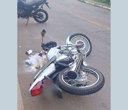 GCM, Itabirito: motoqueiro sem CNH foge de blitz em alta velocidade, bate e é preso com placa clonada GCM, Itabirito: motoqueiro sem CNH foge de blitz em alta velocidade, bate e é preso com placa clonada