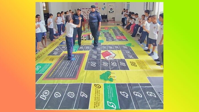 A Guarda Civil Municipal (GCM) de Itabirito (MG), por meio do Centro Integrado de Segurança e Educação (Cinsed), esteve ontem (18/5) na Escola Municipal Vô Dote mobilizando alunos do 4º ano em aprendizado prático sobre as leis de trânsito.