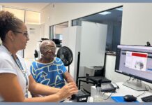 Ephigenia (103 anos) vai ao CAC para ter sua nova identidade e se torna a mais idosa atendida de Itabirito Ephigenia (103 anos) vai ao CAC para ter sua nova identidade e se torna a mais idosa atendida de Itabirito