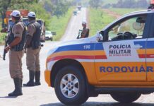 PMRv prende na MG-030 foragido ligado ao Comando Vermelho com crimes em Ouro Preto PMRv prende na MG-030 foragido ligado ao Comando Vermelho com crimes em Ouro Preto