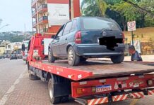 Corsa com licenciamento atrasado é multado e removido pela GCM de Itabirito Corsa com licenciamento atrasado é multado e removido pela GCM de Itabirito