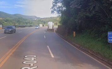 BR-040, Itabirito: batida entre ônibus e carro deixa ferido perto da Celinha BR-040, Itabirito: batida entre ônibus e carro deixa ferido perto da Celinha