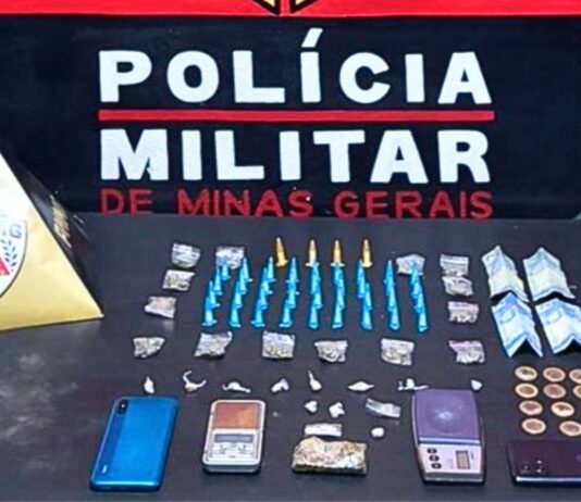 Ouro Preto: adolescente (de 16 anos) é apreendido com crack, cocaína e maconha na Vila Aparecida Ouro Preto: adolescente (de 16 anos) é apreendido com crack, cocaína e maconha na Vila Aparecida