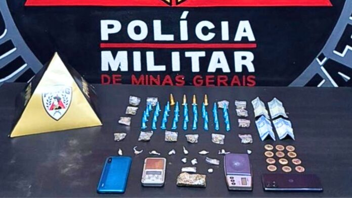 Ouro Preto: adolescente (de 16 anos) é apreendido com crack, cocaína e maconha na Vila Aparecida