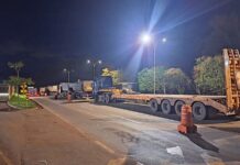 BR-356, Barreira de Itabirito: PMRv retém 7 veículos de carga e flagra motorista dirigindo há quase 24 horas BR-356, Barreira de Itabirito: PMRv retém 7 veículos de carga e flagra motorista dirigindo há quase 24 horas