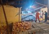 Trator desgovernado derruba muro e parte de telhado após invadir casa em Belo Horizonte Trator desgovernado derruba muro e parte de telhado após invadir casa em Belo Horizonte