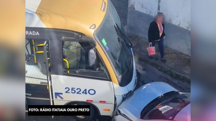 Ouro Preto: batida entre ônibus e caminhonete deixa trânsito fechado no bairro Cabeças