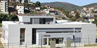 Justiça de MG determina que Prefeitura de Mariana garanta moradia digna para mãe e quatro filhos TJMG determina que Prefeitura de Mariana garanta moradia digna para mãe e quatro filhos