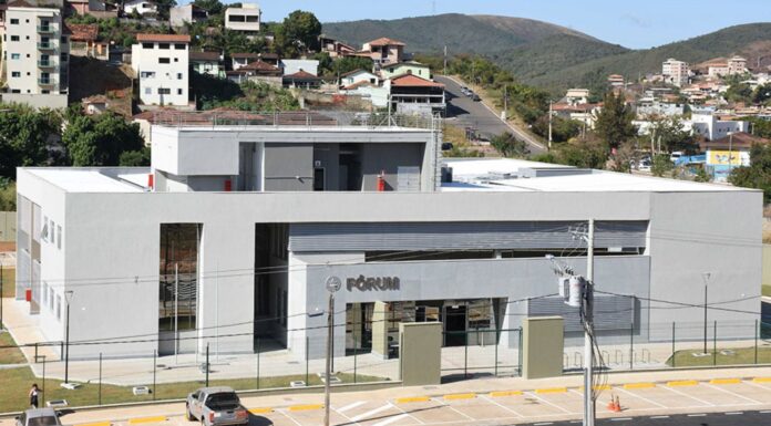 Justiça de MG determina que Prefeitura de Mariana garanta moradia digna para mãe e quatro filhos TJMG determina que Prefeitura de Mariana garanta moradia digna para mãe e quatro filhos
