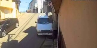 2 idosos ficam feridos após serem atropelados por carro em Mariana; VEJA VÍDEO 2 idosos ficam feridos após serem atropelados por carro em Mariana; VEJA VÍDEO