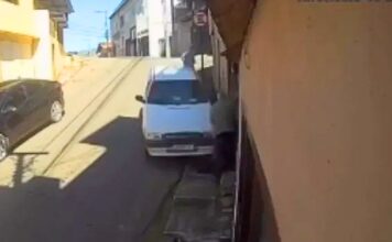 2 idosos ficam feridos após serem atropelados por carro em Mariana; VEJA VÍDEO 2 idosos ficam feridos após serem atropelados por carro em Mariana; VEJA VÍDEO