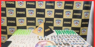PM apreende 148 pedras de crack, 95 pinos de cocaína e 61 buchas de maconha em Itabirito; 1 preso PM apreende 148 pedras de crack, 95 pinos de cocaína e 61 buchas de maconha em Itabirito; 1 preso
