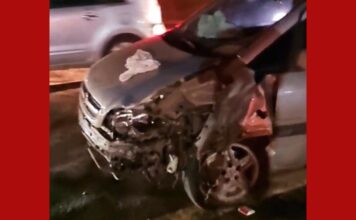 Acesso 2 de Itabirito: carreta dá preferência, Civic tenta acessar a BR-356 e acaba atingido por Zafira Acesso 2 de Itabirito: carreta dá preferência, Civic tenta acessar a BR-356 e acaba atingido por Zafira