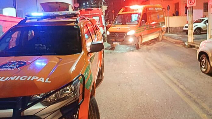 Itabirito: acidente de moto deixa jovem ferida no morro da Vila Gonçalo Itabirito: acidente de moto deixa jovem ferida no morro da Vila Gonçalo