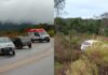BR-356, Ouro Preto: acidente entre 3 carros mobiliza Samu e bombeiros; 1 dos veículos chega a sair da via BR-356, Ouro Preto: acidente entre 3 carros mobiliza Samu e bombeiros; 1 dos veículos chega a sair da via