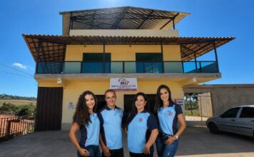 MG Materiais de Construção: 19 anos construindo histórias e realizando sonhos Mariane, Miguel, Margareth e Mara Luana, família unida que conduz a MG Materiais de Construção. Foto - divulgação.