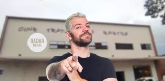 Humorista Victor Sarro apresenta espetáculo “O Rei da Quinta Série” em Itabirito Humorista Victor Sarro apresenta espetáculo "O Rei da Quinta Série" em Itabirito