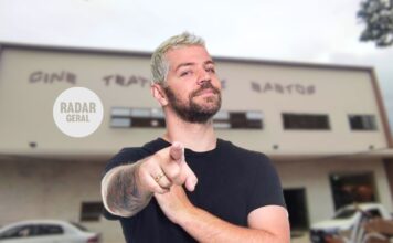 Humorista Victor Sarro apresenta espetáculo “O Rei da Quinta Série” em Itabirito Humorista Victor Sarro apresenta espetáculo "O Rei da Quinta Série" em Itabirito