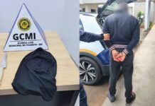 Itabirito: em tentativa de roubo, homem aponta faca para pescoço de idosa; populares percebem e GCM é acionada Itabirito: usando uma faca, homem é preso pela GCM após tentar roubar idosa na Praça São Sebastião
