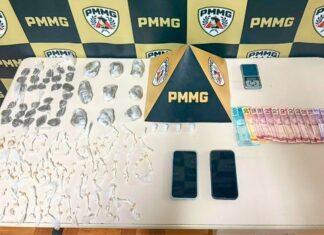 Itabirito: adolescentes de 16 anos são apreendidos com cocaína, crack e maconha no Padre Adelmo Itabirito: adolescentes de 16 anos são apreendidos com cocaína, crack e maconha no Padre Adelmo