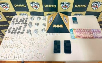 Itabirito: adolescentes de 16 anos são apreendidos com cocaína, crack e maconha no Padre Adelmo Itabirito: adolescentes de 16 anos são apreendidos com cocaína, crack e maconha no Padre Adelmo