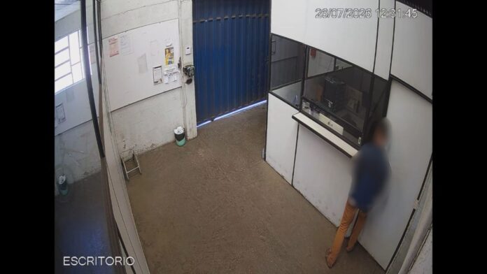 Itabirito: homem tenta furtar estabelecimento comercial no bairro Lourdes, mas é pego pela GCM