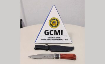 Itabirito: portando uma faca na cintura, homem é detido por desacato no Praia Itabirito: portando uma faca na cintura, homem é detido por desacato no Praia