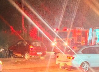 Itabirito: ao acessar a BR-356 pelo Calçadas, carro se envolve em acidente com moto Itabirito: ao acessar a BR-356 pelo Calçadas, carro se envolve em acidente com moto