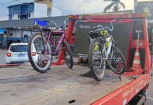 Itabirito: adolescentes de 14 e 15 anos têm bicicletas removidas após ‘dar grau’ na Praça do Centenário Itabirito: adolescentes de 14 e 15 anos têm bicicletas removidas após 'dar grau' na Praça do Centenário