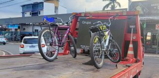 Itabirito: adolescentes de 14 e 15 anos têm bicicletas removidas após ‘dar grau’ na Praça do Centenário Itabirito: adolescentes de 14 e 15 anos têm bicicletas removidas após 'dar grau' na Praça do Centenário