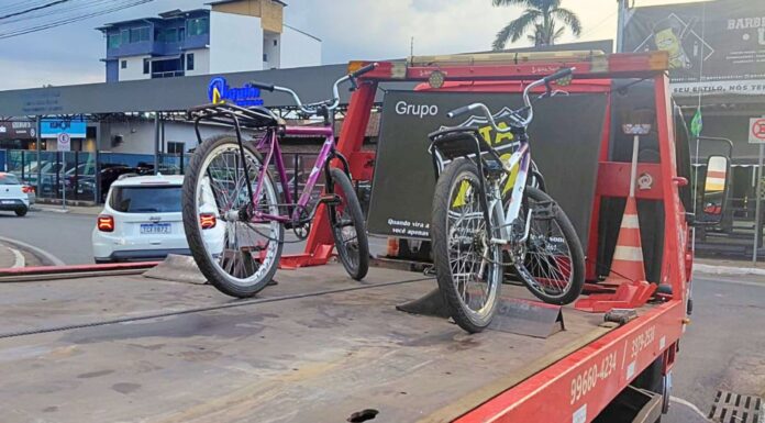 Itabirito: adolescentes de 14 e 15 anos têm bicicletas removidas após ‘dar grau’ na Praça do Centenário Itabirito: adolescentes de 14 e 15 anos têm bicicletas removidas após 'dar grau' na Praça do Centenário