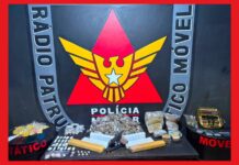 700 comprimidos de ecstasy, 185 porções de ice e arma com mira a laser apreendidos em Ouro Preto 700 comprimidos de ecstasy, 185 porções de ice e arma com mira a laser apreendidos em Ouro Preto