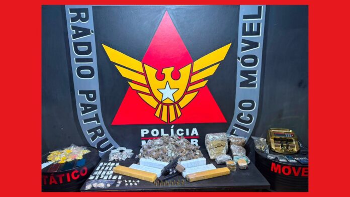 700 comprimidos de ecstasy, 185 porções de ice e arma com mira a laser apreendidos em Ouro Preto