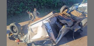 BR-356: acidente entre 2 carros e 1 carreta mata 1 pessoa na Serra da Santa, em Itabirito BR-356: acidente entre 2 carros e 1 carreta mata 1 pessoa na Serra da Santa, em Itabirito