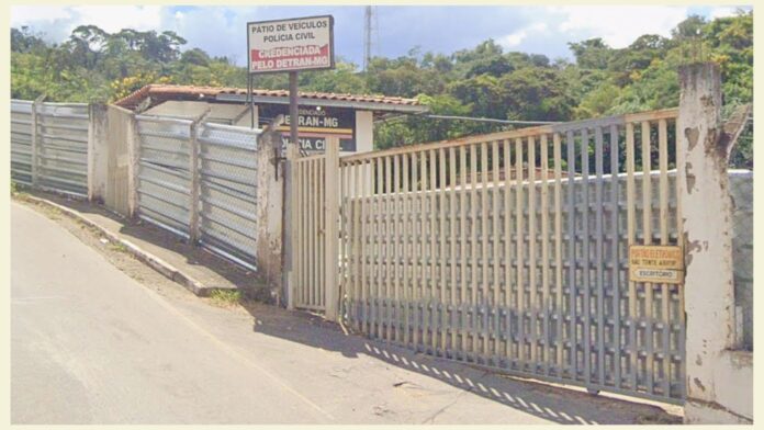 2 menores (de 13 e 15 anos) decidem furtar bikes motorizadas no pátio do Detran de Itabirito e se dão mal 2 menores (de 13 e 15 anos) decidem furtar bikes motorizadas no pátio do Detran de Itabirito e se dão mal
