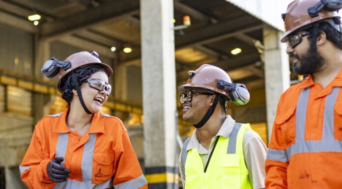 AngloGold Ashanti abre inscrições para Programa PRÓ+ voltado à qualificação de mulheres e pessoas com deficiência