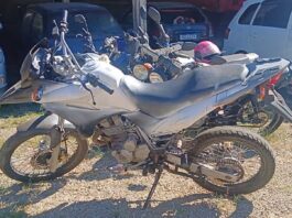 Itabirito: adolescente diz ter comprado moto furtada por R$ 1,5 mil; drogas também são apreendidas Adolescente diz ter comprado moto furtada por R$ 1,5 mil; drogas também são apreendidas em Itabirito