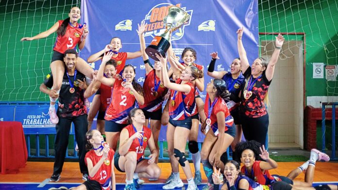 Itabirito: Pentas Voleibol conquista título da 1ª Copa Atletas da Base Sub-19 com campanha invicta Itabirito: Pentas Voleibol conquista título da 1ª Copa Atletas da Base Sub-19 com campanha invicta