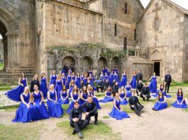 Canarinhos de Itabirito recebem coro da Alemanha para concerto gratuito no Cine Teatro Liz Bastos Canarinhos de Itabirito recebem coro da Alemanha para concerto gratuito no Cine Teatro Liz Bastos