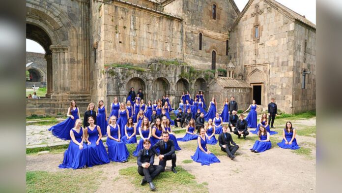 Canarinhos de Itabirito recebem coro da Alemanha para concerto gratuito no Cine Teatro Liz Bastos Canarinhos de Itabirito recebem coro da Alemanha para concerto gratuito no Cine Teatro Liz Bastos